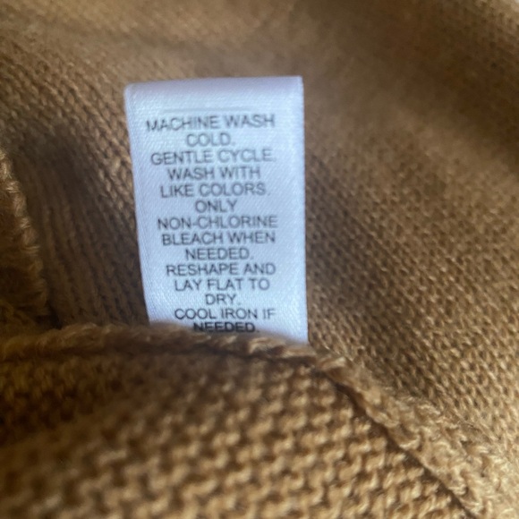 Women’s fall sweater/soft, comfortable and cozy. - Picture 7 of 7